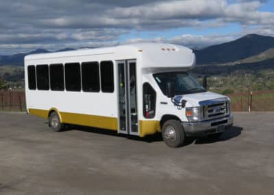 Tour Shuttle – Great for 17-21 Guests | Platypus Wine Tours