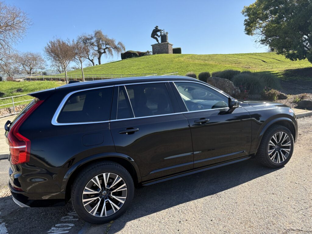 Watson Volvo Side View - Platypus Wine Tours